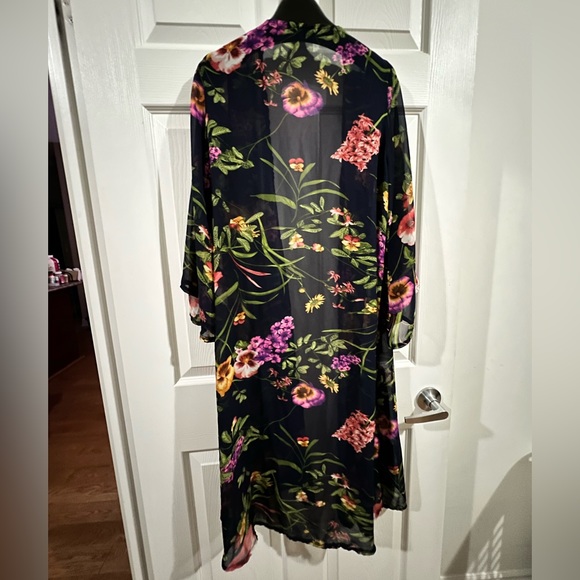 Floral Kimono Light Robe - Picture 2 of 3